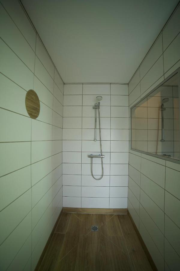 B&B Chez L'Habitant Chambre Privative Sur La Route Des Vins Tv Parking Box Velo Issenheim Exterior photo
